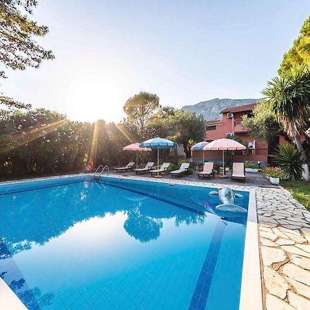 Mimosa Apartments With Pool Палеокастрица Екстериор снимка
